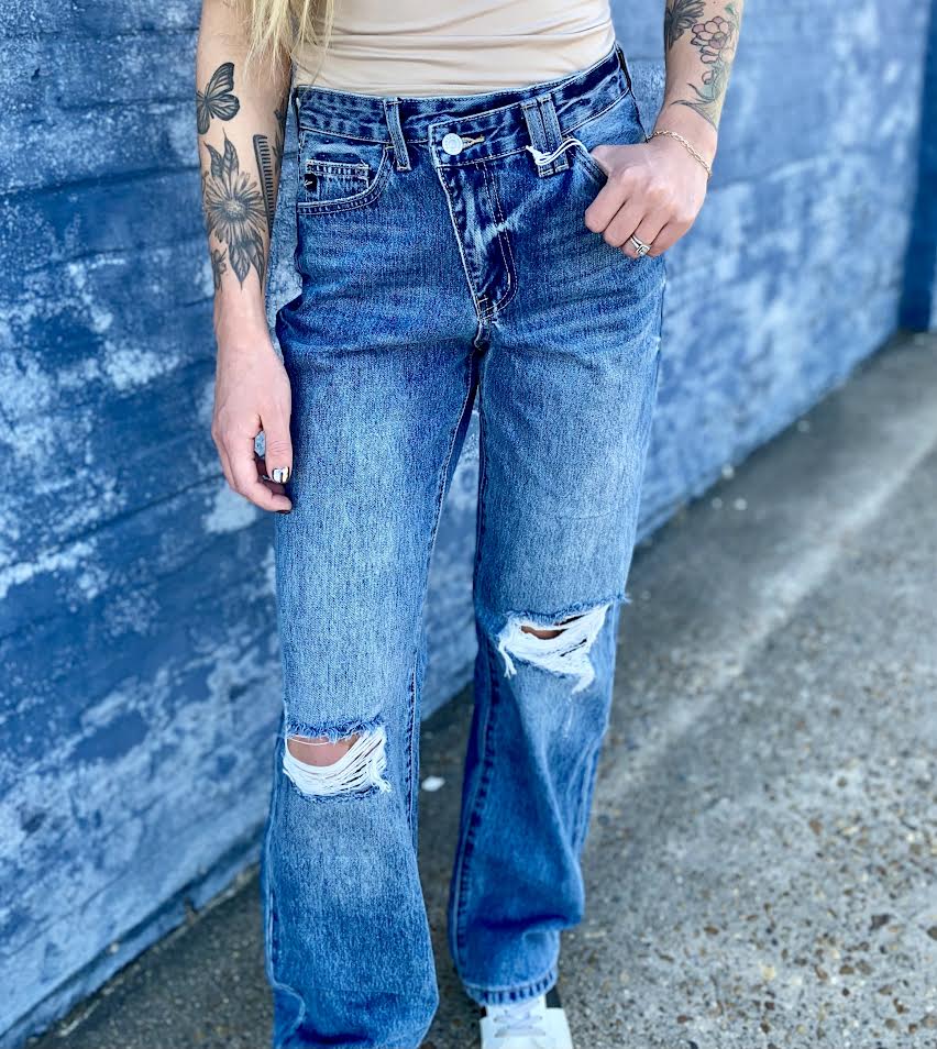 Debra High Rise 90's Criss Cross Straight Jeans