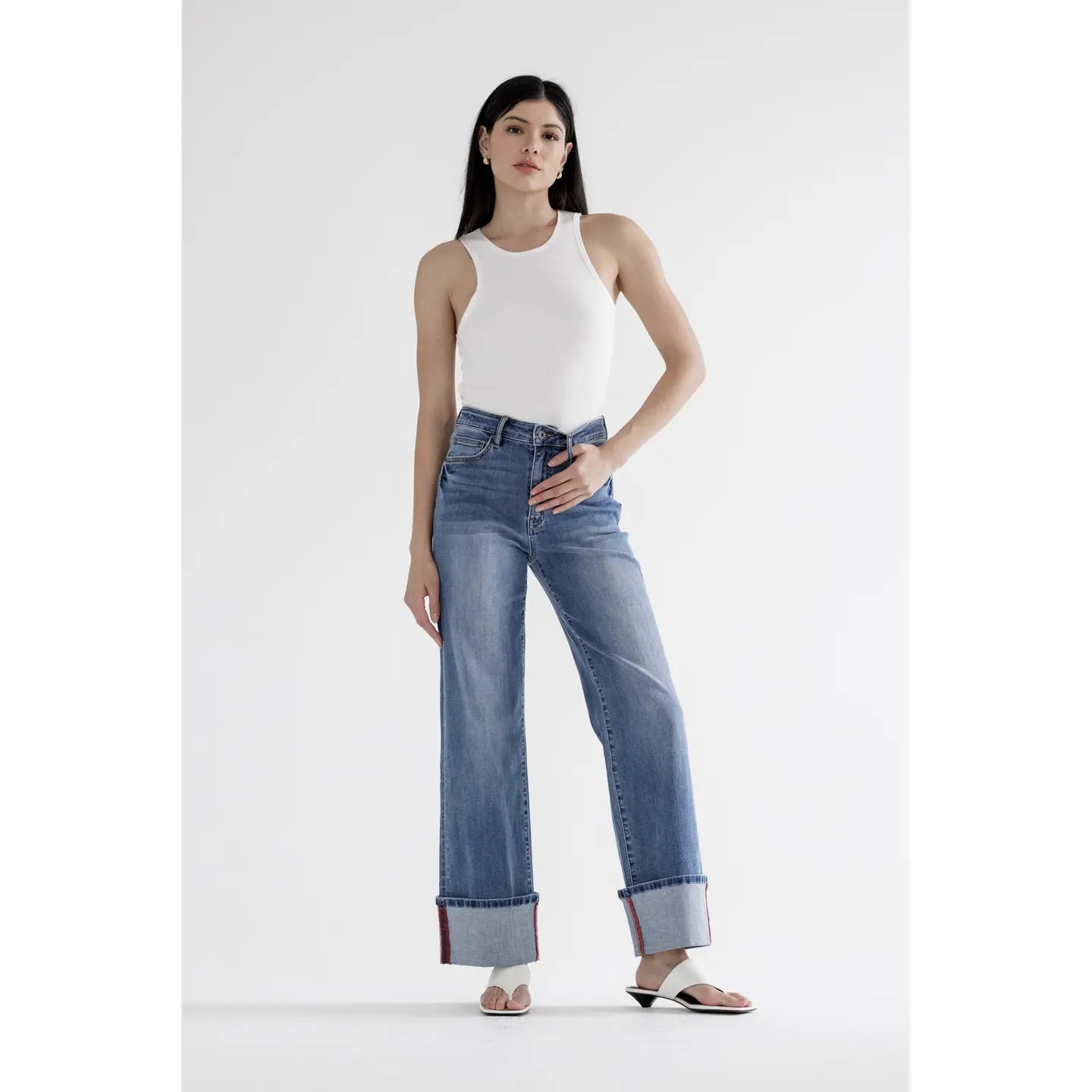 Maxenne Wide Leg Cuffed Jean
