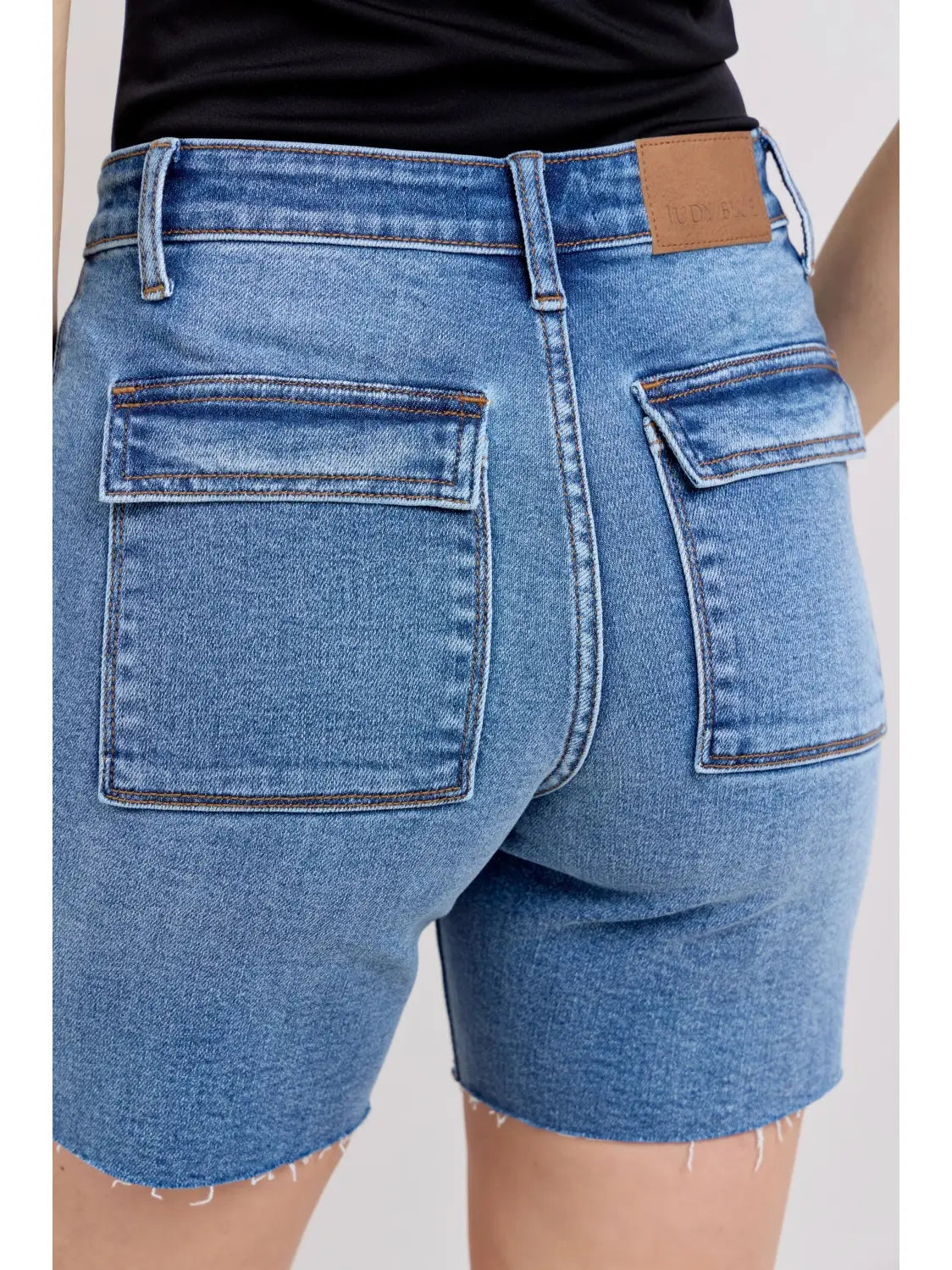 Melanie Mid Rise Bermudas