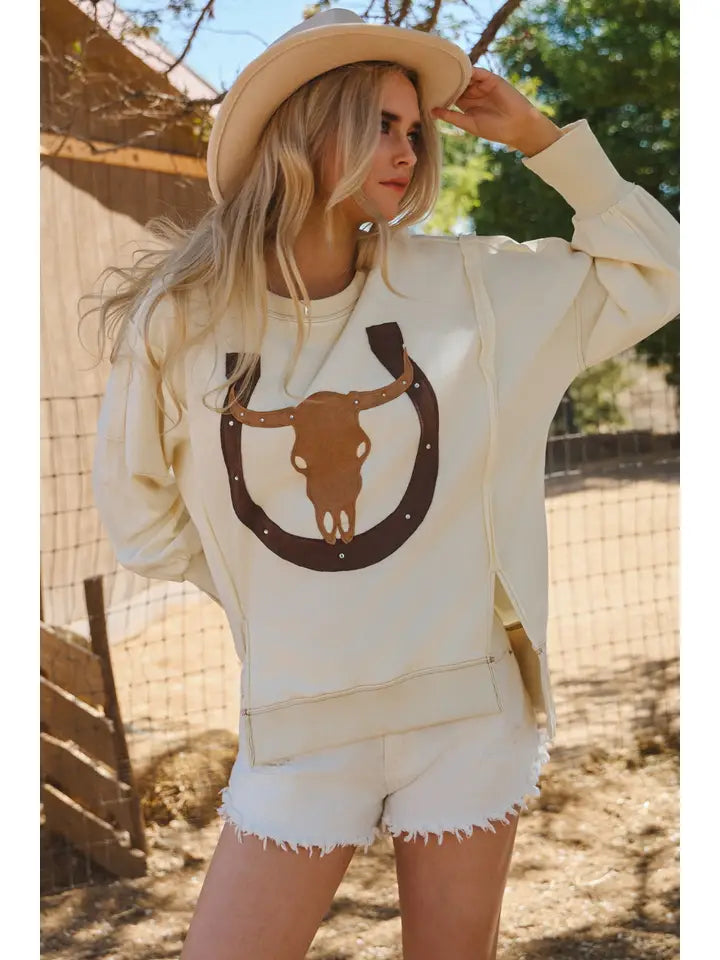 Desert Charm Oversized Sweatshirt - Ivory