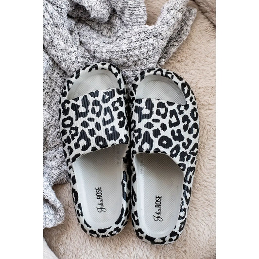 Summer Beach/Lake Slide - Gray Leopard