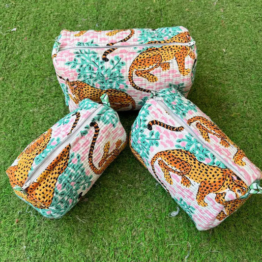 Turquoise Tiger Cosmetic Bag - set