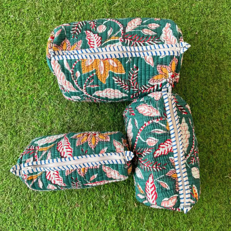 Block Floral Print Cosmetic Bag - Set